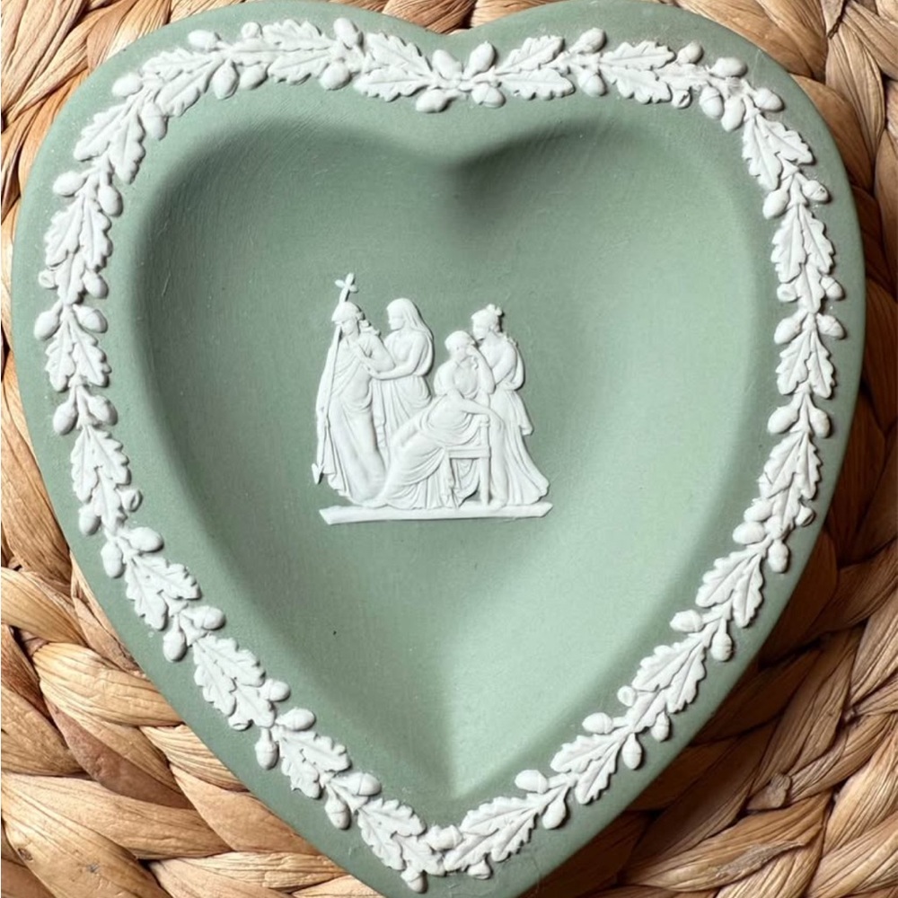 Vintage Wedgwood Green Jasperware Heart Dish – Trinket Dish